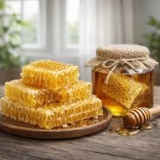 عسل طبیعی ارگانیک با عطر خوش گیاهان کوهستان